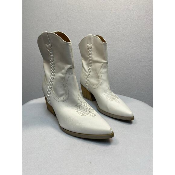 Woman’s western Dolce Vita Koolson cowboy boots, white size 10 rodeo - Picture 1 of 8